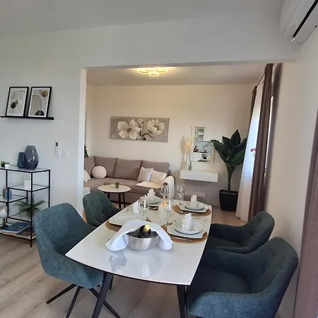 Marini أوباتيا